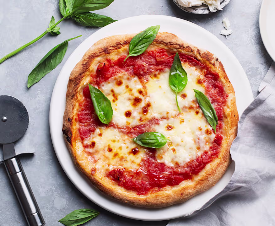 Pizza: Kuliner Lezat yang Mendunia